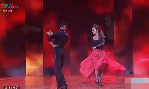 Jennifer Pham dan dau binh chon liveshow 7 Vip Dance 2016-Hinh-2